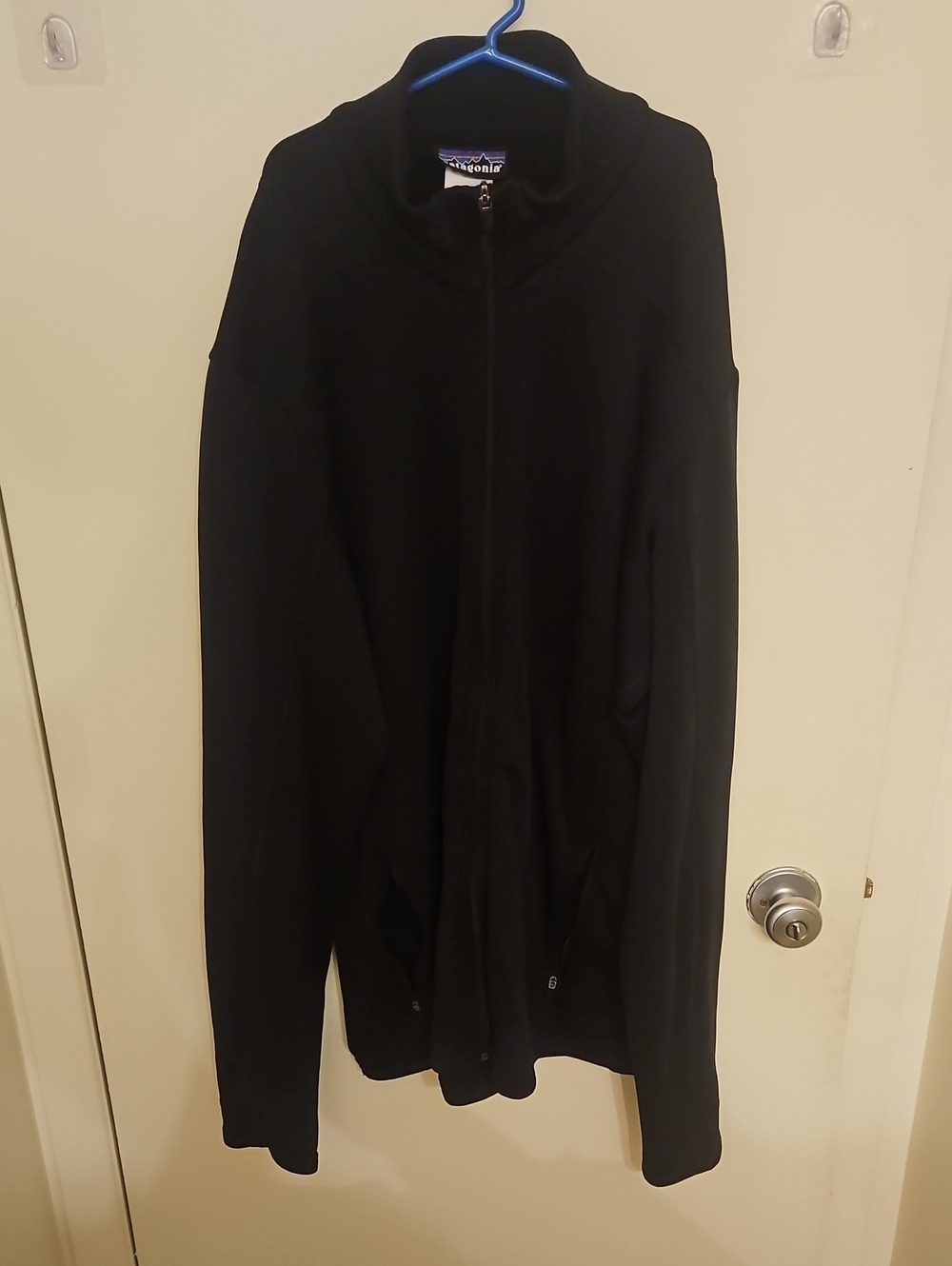 Patagonia Mens Black Full-Zip Up Sweater